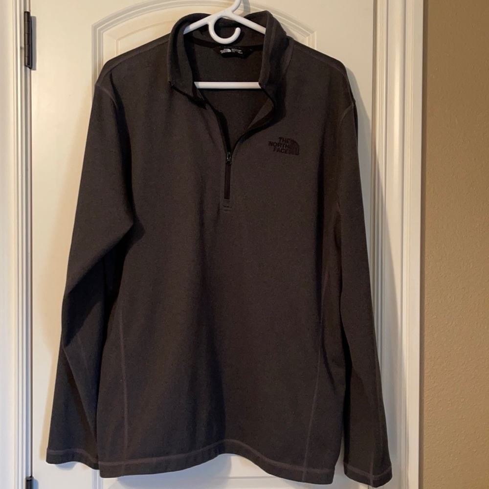 North Face medium weight pullover